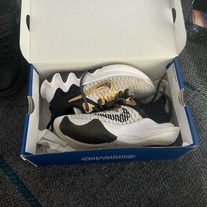 Giannis immortality men’s basketball shoes